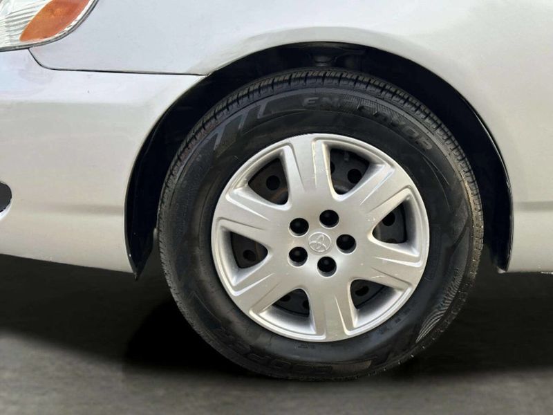 2007 Toyota Corolla 4dr Sedan Automatic LE - 23010046 - 31