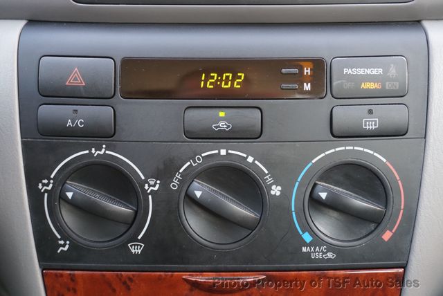 2007 Toyota Corolla 4dr Sedan Automatic LE 1-OWNER CLEAN CARFAX ETREMELY LOW MILES  - 22975374 - 23