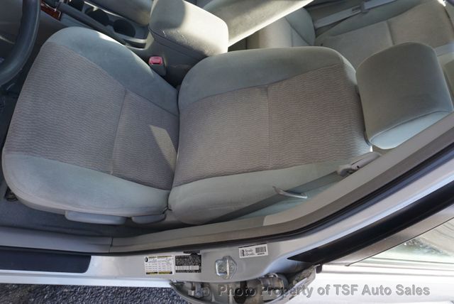 2007 Toyota Corolla 4dr Sedan Automatic LE 1-OWNER CLEAN CARFAX EXTREMELY LOW MILES  - 22975374 - 11