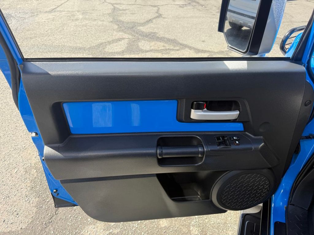 2007 Toyota FJ Cruiser 2WD 4dr Automatic - 22986412 - 10