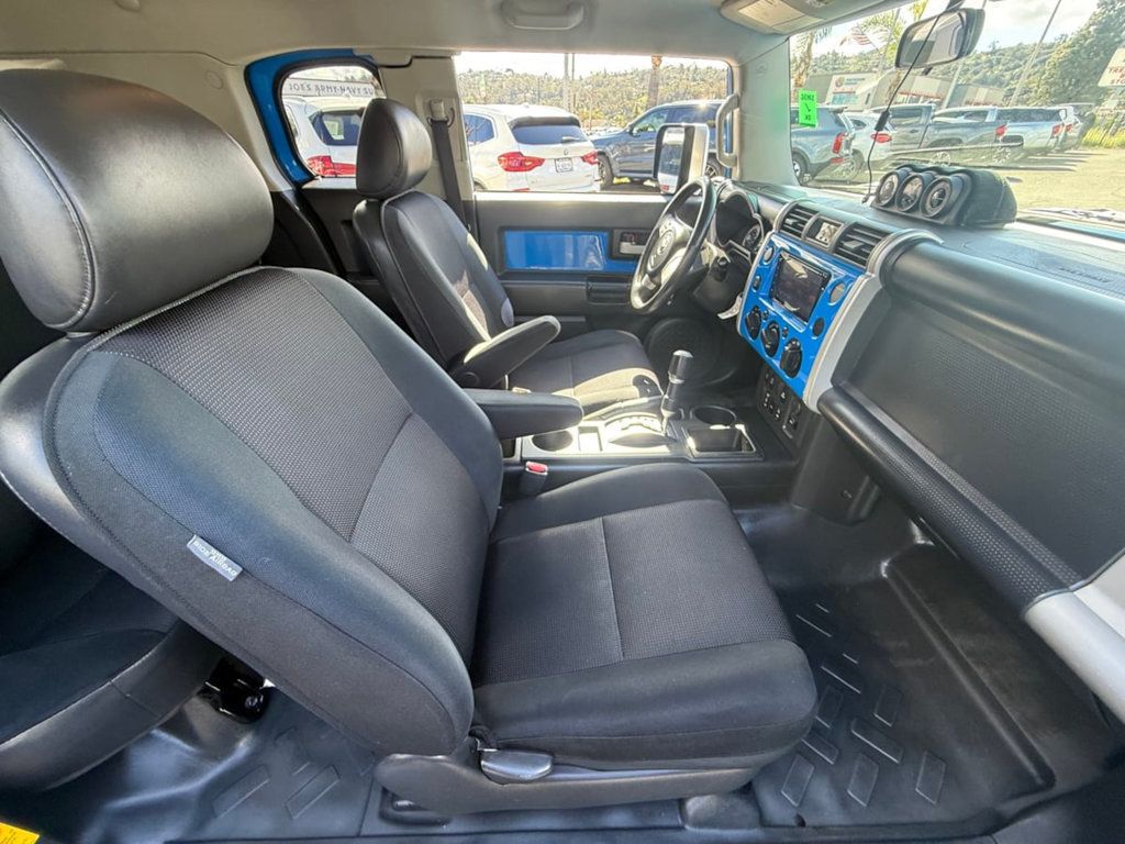 2007 Toyota FJ Cruiser 2WD 4dr Automatic - 22986412 - 17