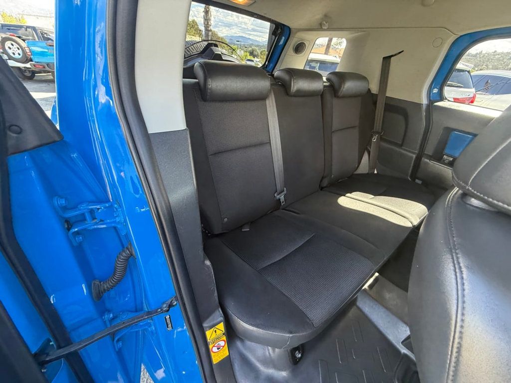 2007 Toyota FJ Cruiser 2WD 4dr Automatic - 22986412 - 19