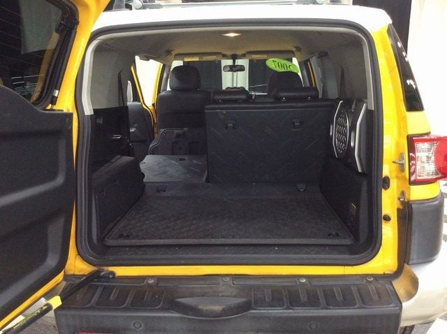 2007 Toyota FJ Cruiser 2WD 4dr Automatic - 22841293 - 21