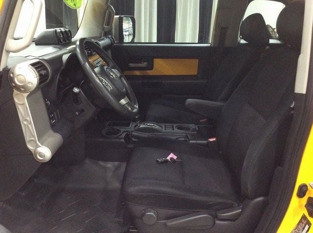 2007 Toyota FJ Cruiser 2WD 4dr Automatic - 22841293 - 7