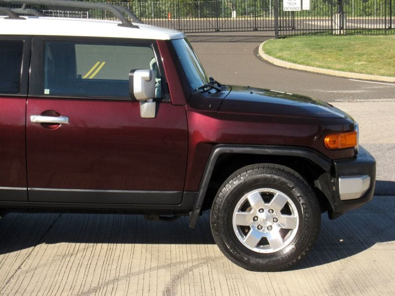 2007 Toyota FJ Cruiser Base photo 10