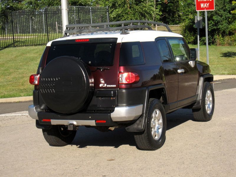 2007 Toyota FJ Cruiser Base photo 13