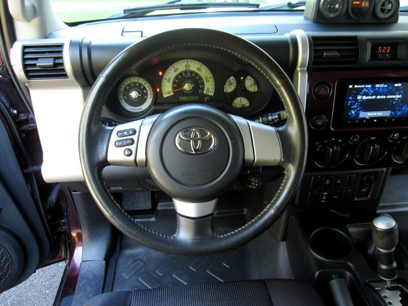 2007 Toyota FJ Cruiser Base photo 19