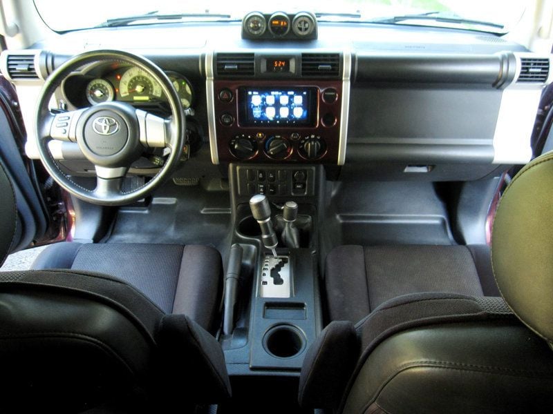 2007 Toyota FJ Cruiser Base photo 20