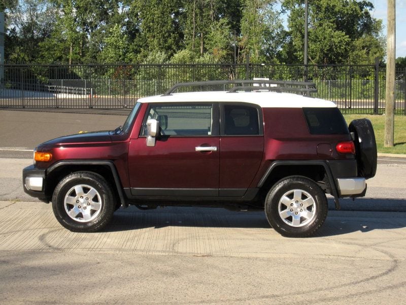 2007 Toyota FJ Cruiser Base photo 6