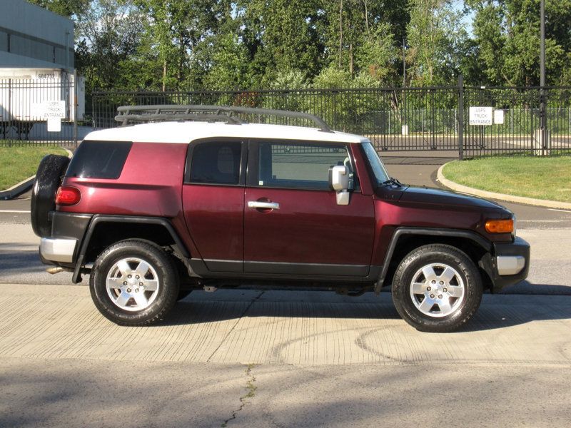 2007 Toyota FJ Cruiser Base photo 9