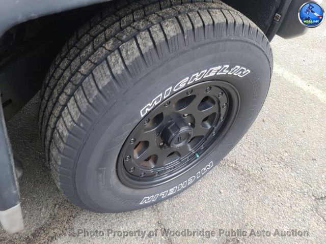 2007 Toyota FJ Cruiser 4WD 4dr Manual - 23081570 - 8