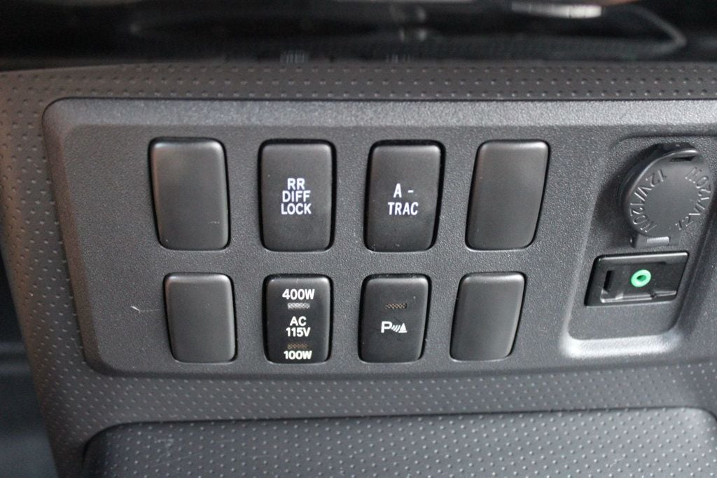 2007 Toyota FJ Cruiser Base photo 20