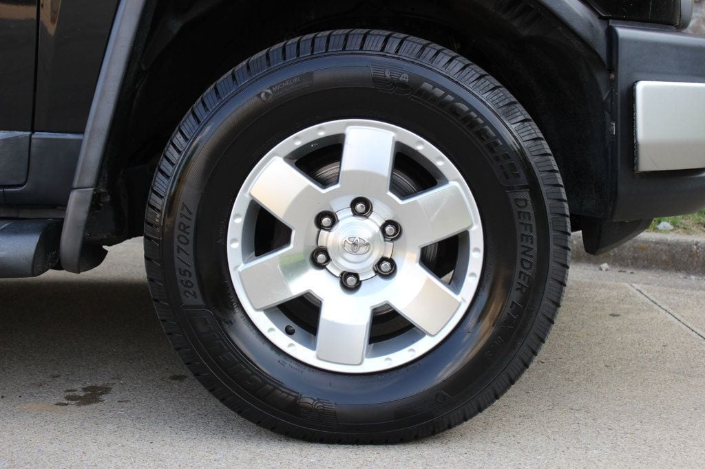 2007 Toyota FJ Cruiser Base photo 29