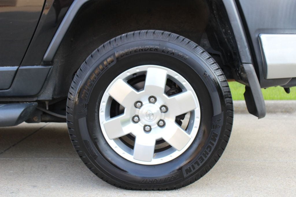 2007 Toyota FJ Cruiser Base photo 31