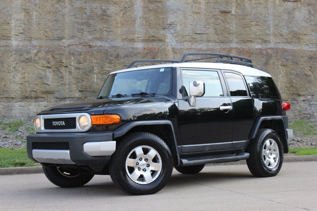 2007 Toyota FJ Cruiser Base photo 4