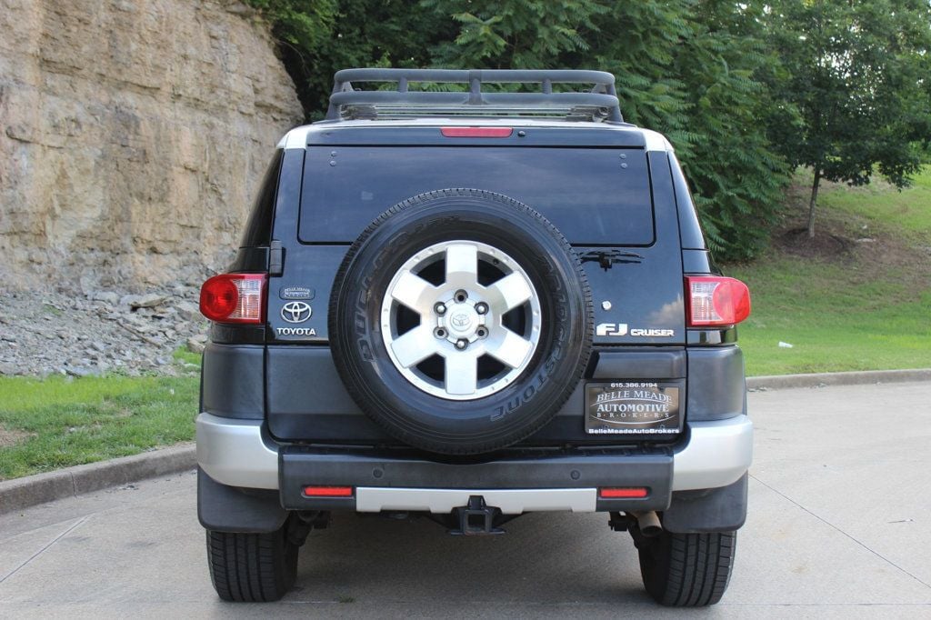 2007 Toyota FJ Cruiser Base photo 6