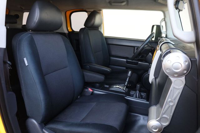 2007 Toyota FJ Cruiser Base - 23052441 - 18