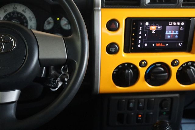 2007 Toyota FJ Cruiser Base - 23052441 - 24