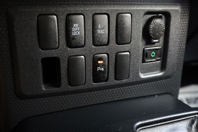 2007 Toyota FJ Cruiser Base - 23052441 - 25