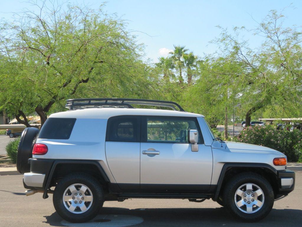 2007 Toyota FJ Cruiser EXTRA CLEAN FJ CRUSIER 4X4 HARD TO FIND MANUAL TRANNY - 22927685 - 2