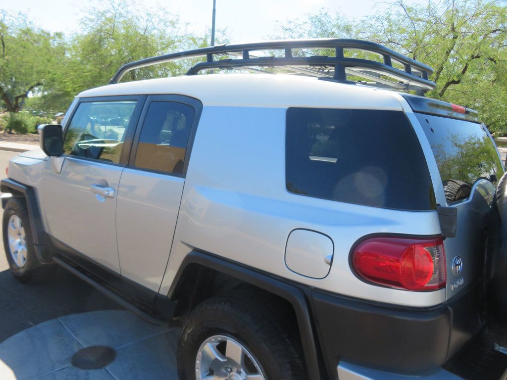2007 Toyota FJ Cruiser EXTRA CLEAN FJ CRUSIER 4X4 HARD TO FIND MANUAL TRANNY - 22927685 - 6