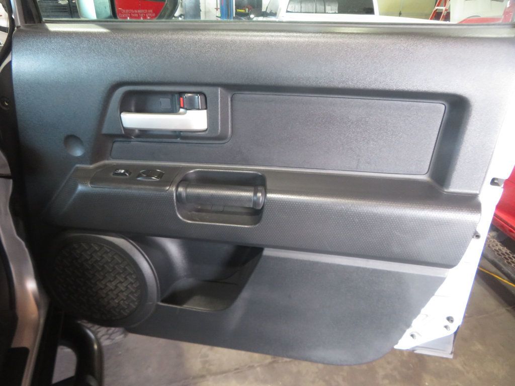2007 Toyota FJ Cruiser LIFTED FJ CRUISER EXTRA CLEAN AUTOMATIC 4.0 6CYLINDER 4X4 - 23085649 - 24