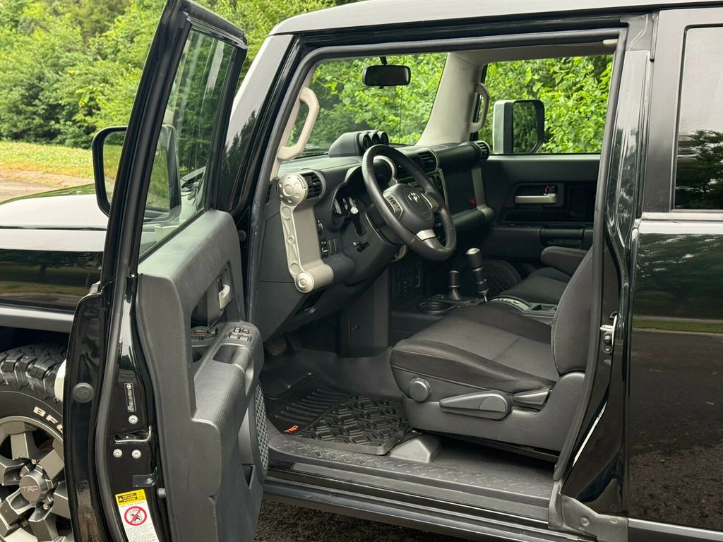 2007 Toyota FJ Cruiser TRD Special Edition, Rare, One of 3200 Units, Custom Sunroof - 23023721 - 11