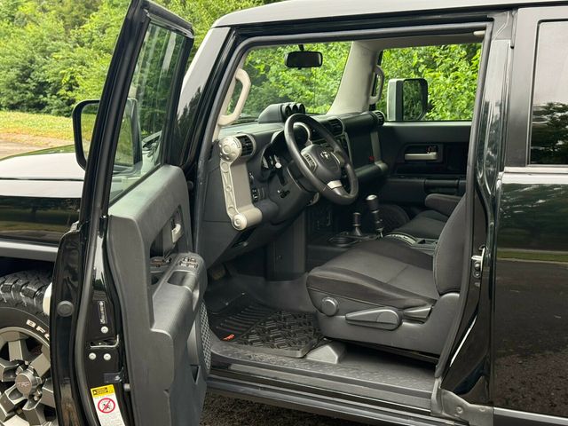 2007 Toyota FJ Cruiser TRD Special Edition, Rare, One of 3200 Units, Custom Sunroof - 23023721 - 11