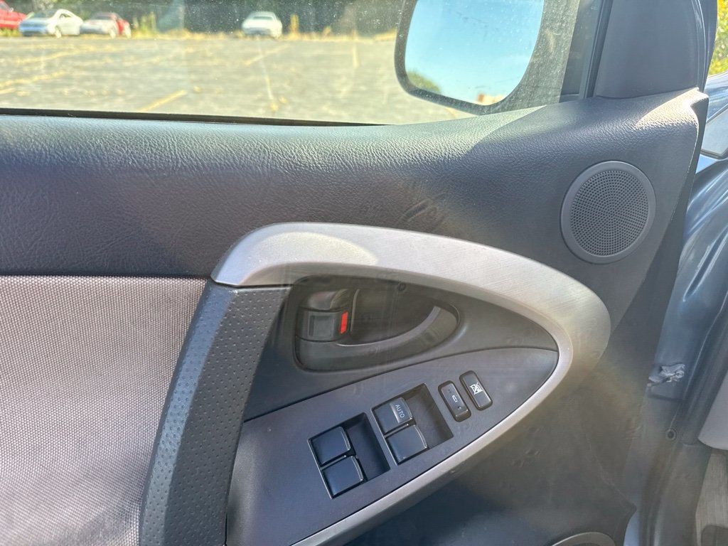 2007 Toyota RAV4 2WD 4dr 4-cyl - 23086934 - 8
