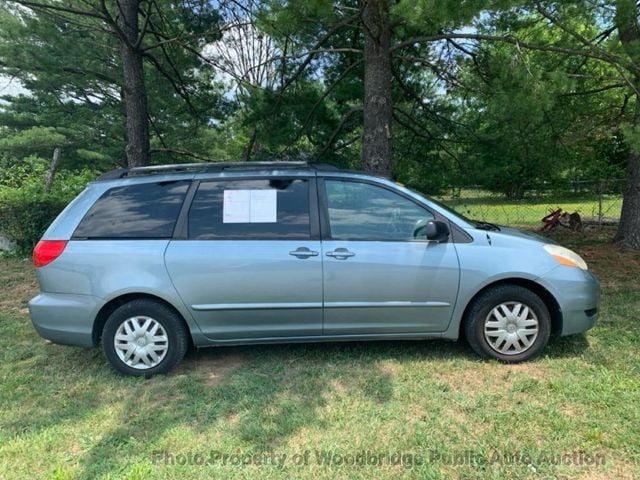 2007 Toyota Sienna LE - 23050558 - 12