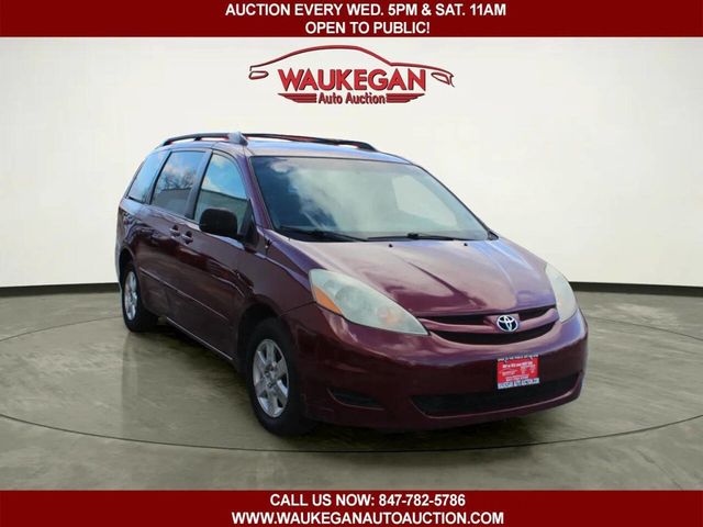 2007 Toyota Sienna LE 7 Passenger 4dr Mini Van - 23015316 - 1