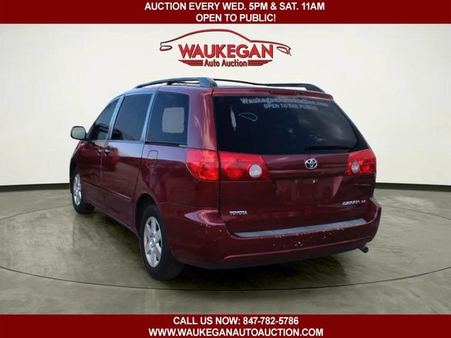 2007 Toyota Sienna LE 7 Passenger 4dr Mini Van - 23015316 - 4