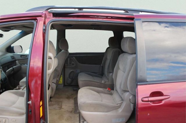 2007 Toyota Sienna LE 7 Passenger 4dr Mini Van - 23015316 - 5