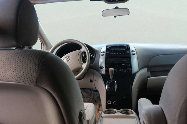 2007 Toyota Sienna LE 7 Passenger 4dr Mini Van - 23015316 - 6