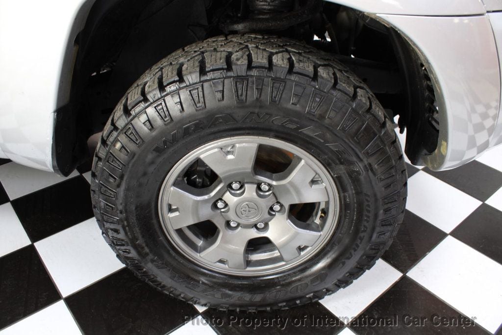 2007 Toyota Tacoma 4WD Access V6 MT - 22793330 - 33