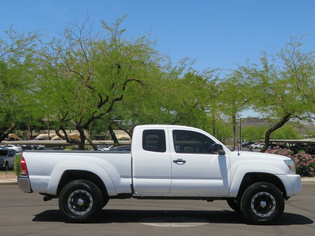 2007 Toyota Tacoma PreRunner Access Cab V6 photo 3
