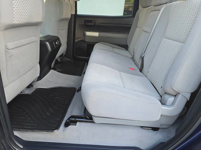 2007 Toyota Tundra 4WD CrewMax 145.7" 5.7L SR5 - 23039511 - 10