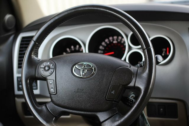 2007 Toyota Tundra ONE OWNER 4WD LIMITED W/ TRD OFF ROAD - 23083596 - 26