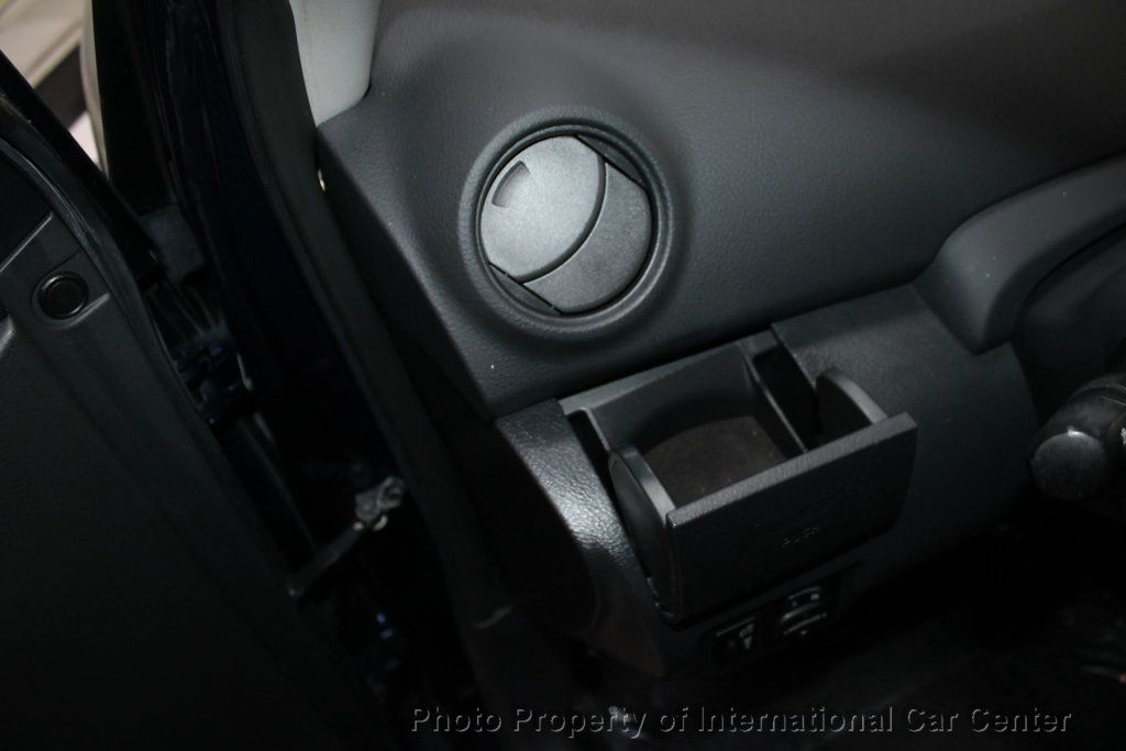 2007 Toyota Yaris 4dr Sedan Automatic S - 22939708 - 13