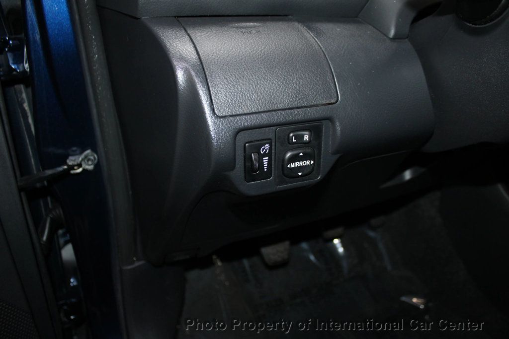 2007 Toyota Yaris 4dr Sedan Manual S - 22939708 - 12