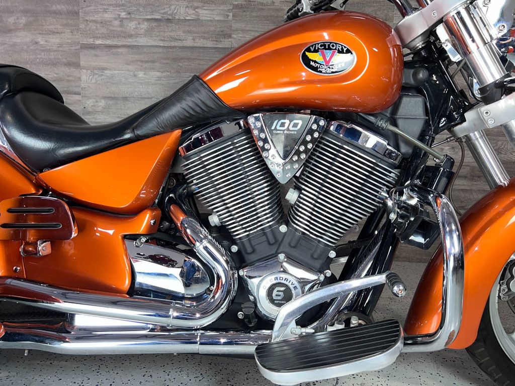 victory kingpin exhaust