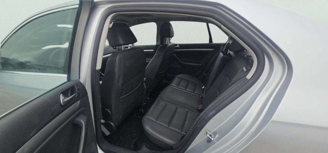 2007 Volkswagen Jetta Sedan 4dr Automatic Wolfsburg Edition - 22997398 - 6