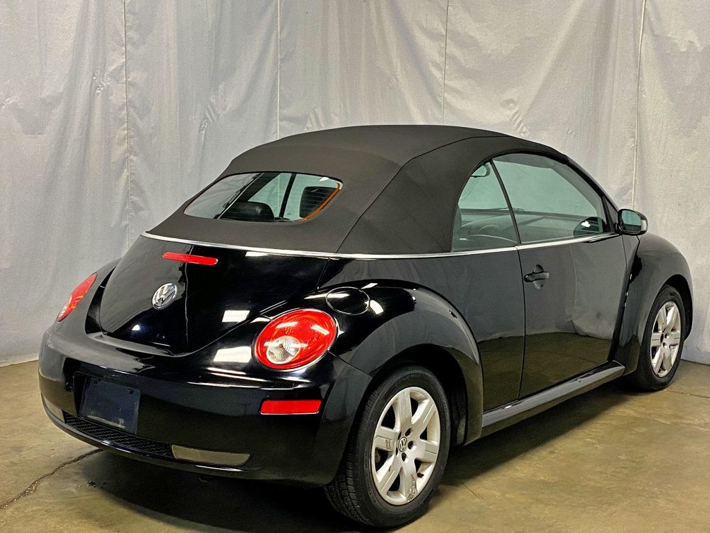 2007 Volkswagen New Beetle Convertible 2dr Automatic PZEV - 23018455 - 11