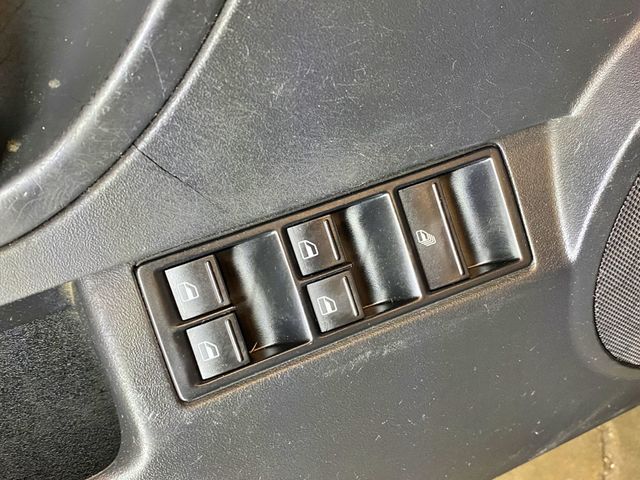 2007 Volkswagen New Beetle Convertible 2dr Automatic PZEV - 23018455 - 27