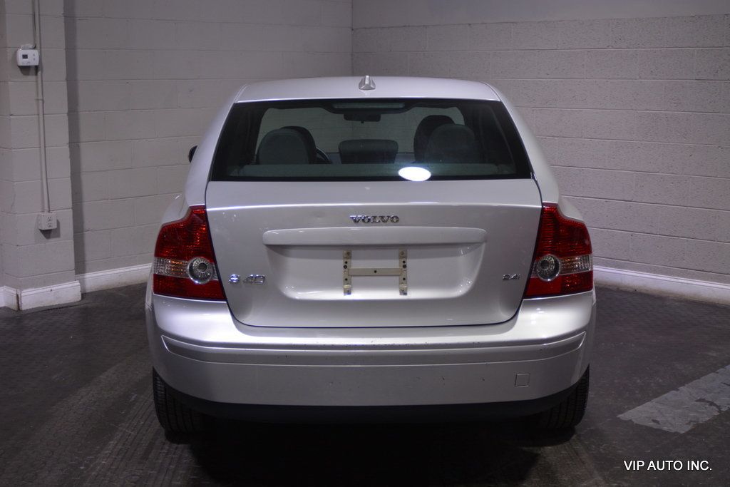 2007 Volvo S40 2.4i - 22552927 - 40