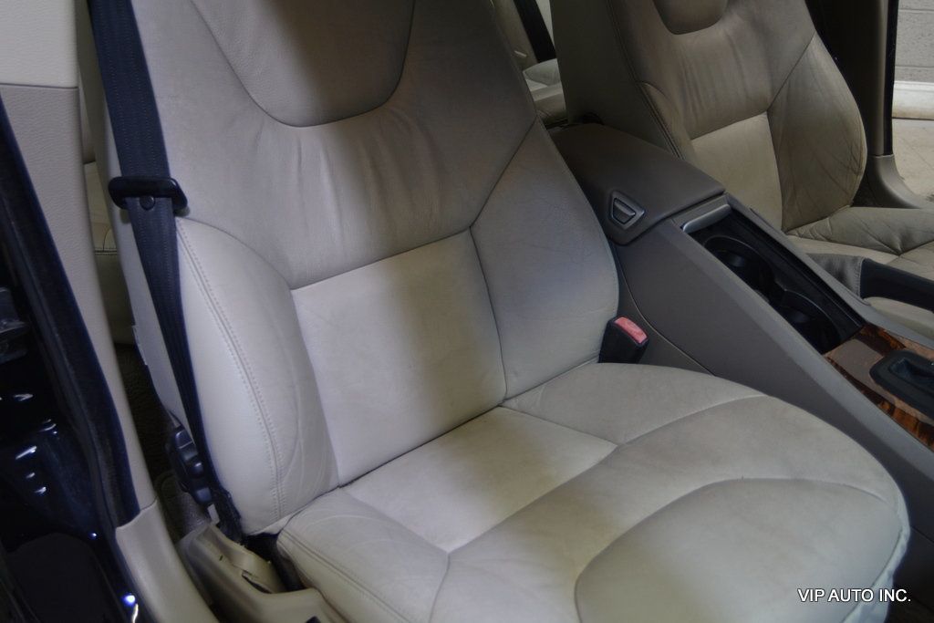 2007 Volvo V70 2.4 Wagon 4D - 23012292 - 16