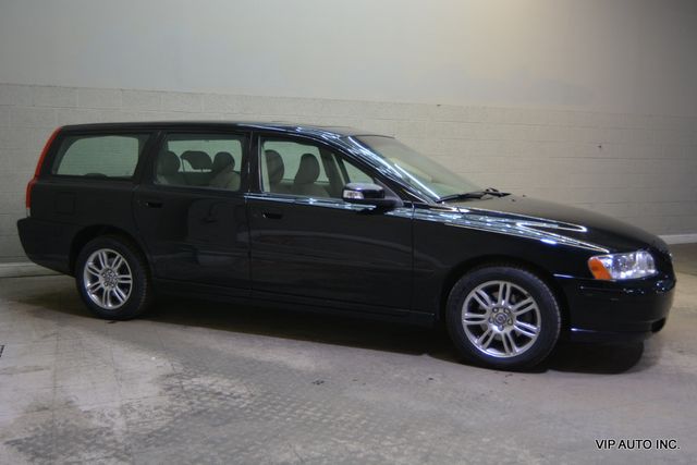 2007 Volvo V70 2.4 Wagon 4D - 23012292 - 28