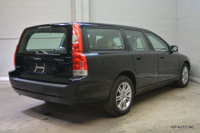 2007 Volvo V70 2.4 Wagon 4D - 23012292 - 3
