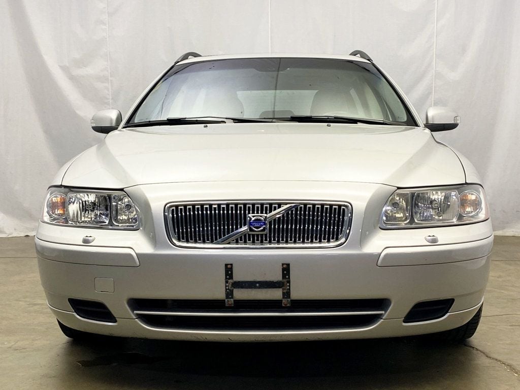2007 Volvo V70 4dr Wagon 2.4L Automatic FWD w/Snrf - 22892478 - 9