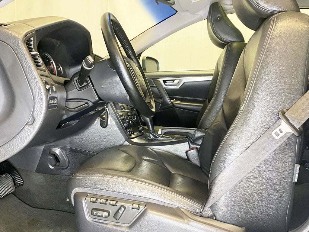 2007 Volvo V70 4dr Wagon 2.4L Automatic FWD w/Snrf - 22892478 - 18